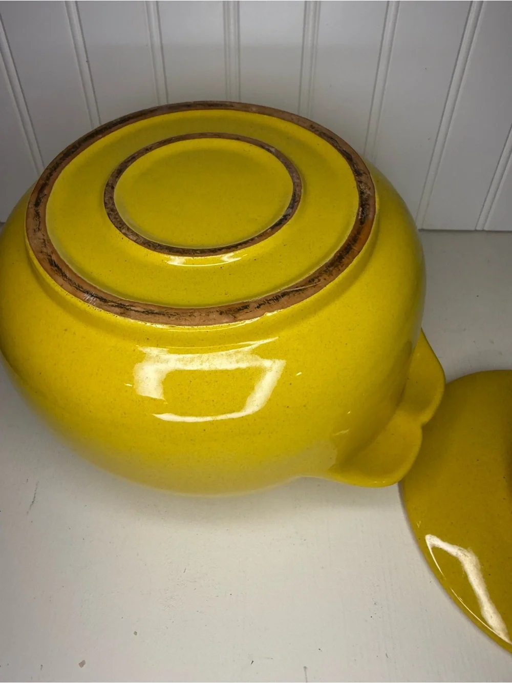 VINTAGE FRANKOMA GV SUNFLOWER YELLOW LIDDED CASSEROLE DISH WITH WARMER STAND